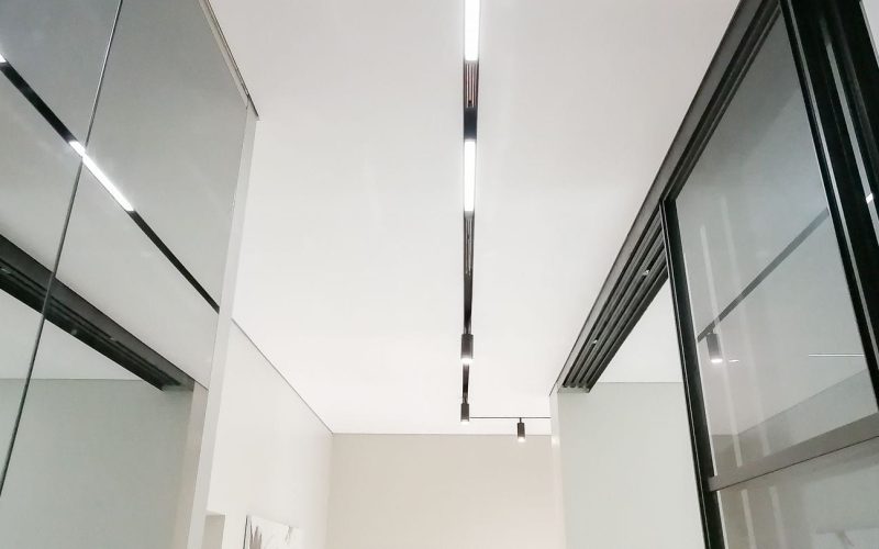 Натяжной потолок в квартире 22 м2