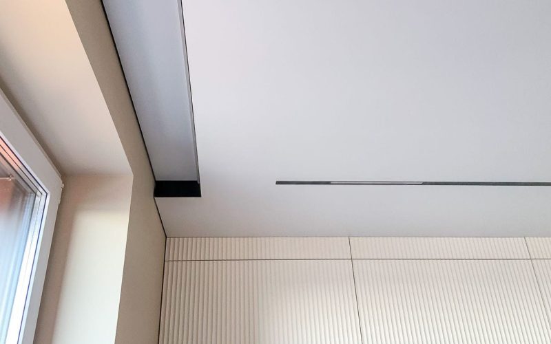 Натяжной потолок в квартире 54 м2