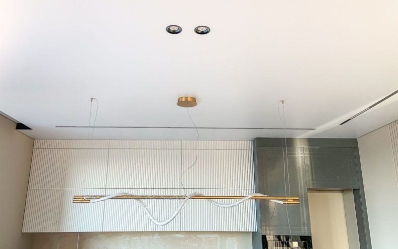 Натяжной потолок в квартире 54 м2