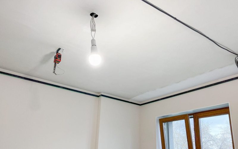 Натяжной потолок в квартире 31 м2